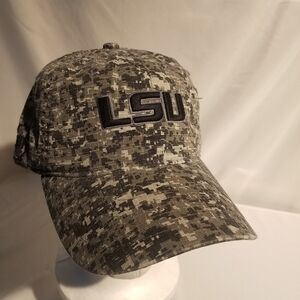 Men LSU Digital Camo cap Adjustable